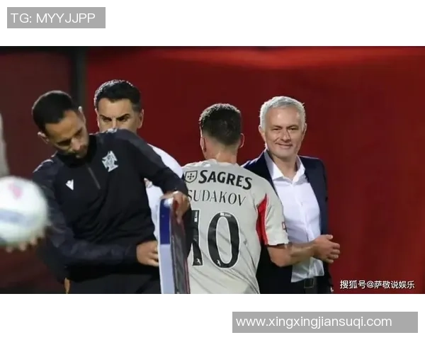 本菲卡逆转曼联友谊赛胜利神扑与争议判罚引发热议