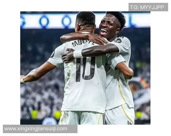 西甲激情对决皇马大胜里昂红牌事件引发全场热议