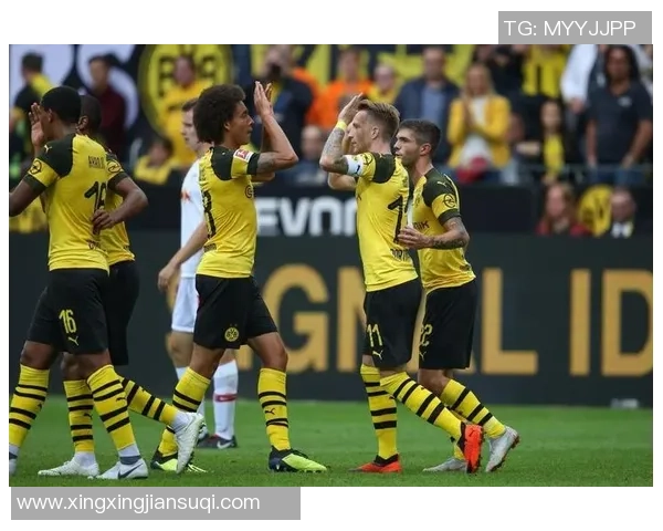 中超激战：那不勒斯逆转莱比锡红牌事件引发全场热议战术分析解析